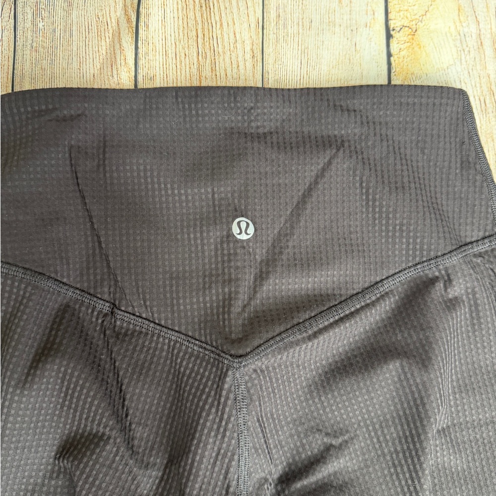 LULULEMON 3 piece Bundle! Women's Medium - 2 leggings/1 tank - Picture 10 of 16